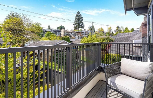 3022 W King Edward Avenue MacKenzie Heights