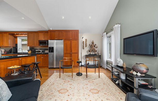 1957 Aspen Avenue Quilchena