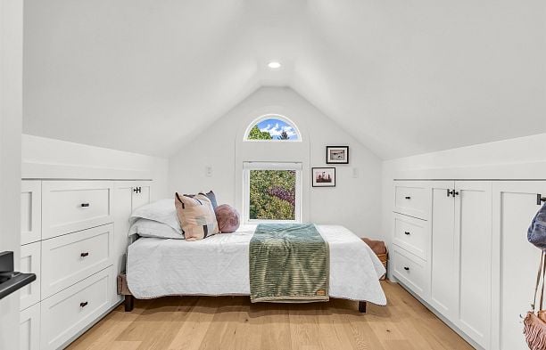 3022 W King Edward Avenue MacKenzie Heights