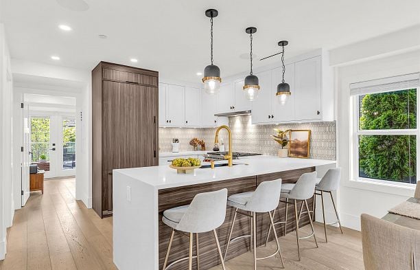 3022 W King Edward Avenue MacKenzie Heights