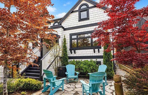 3022 W King Edward Avenue MacKenzie Heights