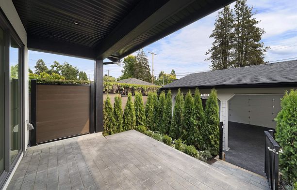 1 1958 W 60th Avenue S.W. Marine