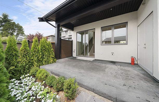2 1956 W 60th Avenue S.W. Marine