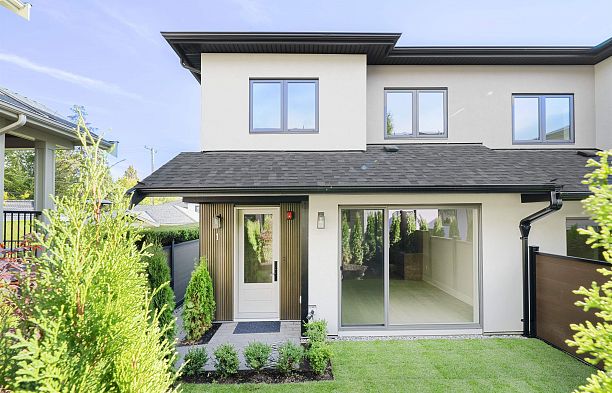 1 1956 W 60th Avenue S.W. Marine