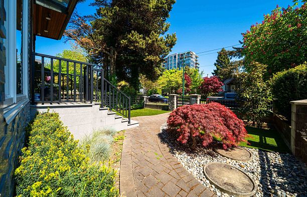 6007 Larch Street Kerrisdale