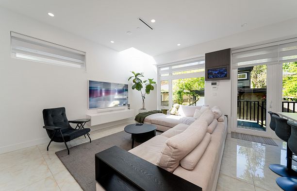 6007 Larch Street Kerrisdale