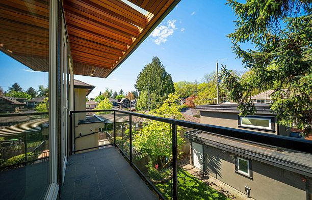 6007 Larch Street Kerrisdale
