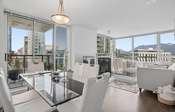 1005 1328 W Pender Street Coal Harbour