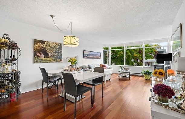 215 456 Moberly Road False Creek