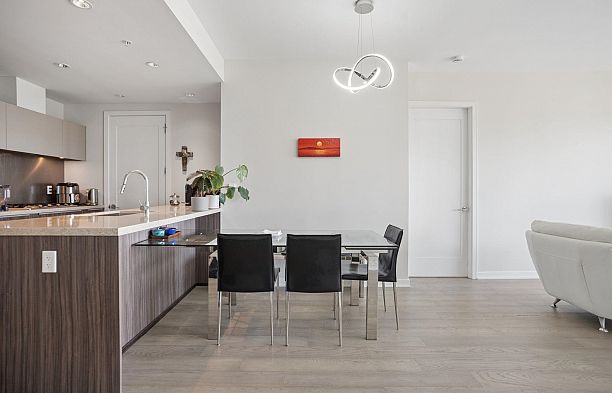 906 181 W 1st Avenue False Creek