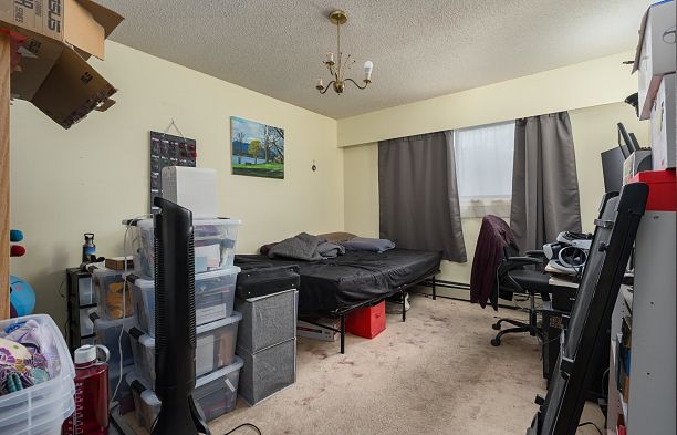 1594 W 68th Avenue S.W. Marine