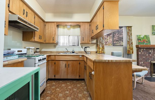 1594 W 68th Avenue S.W. Marine