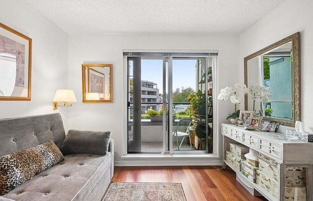 215 456 Moberly Road False Creek