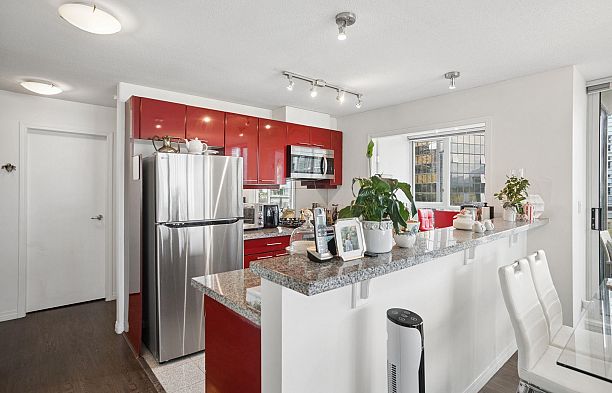 1005 1328 W Pender Street Coal Harbour