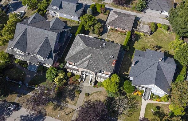 2677 W 34th Avenue MacKenzie Heights
