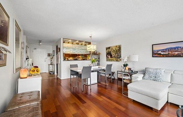 215 456 Moberly Road False Creek