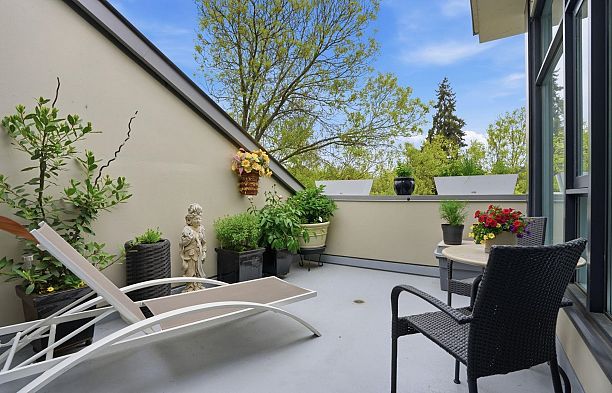 PH711 4759 Valley Drive Quilchena