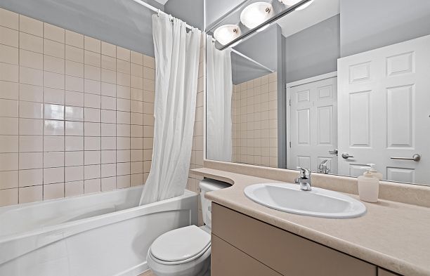 102 2102 W 38th Avenue Kerrisdale