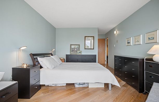 602 1490 Pennyfarthing Drive False Creek