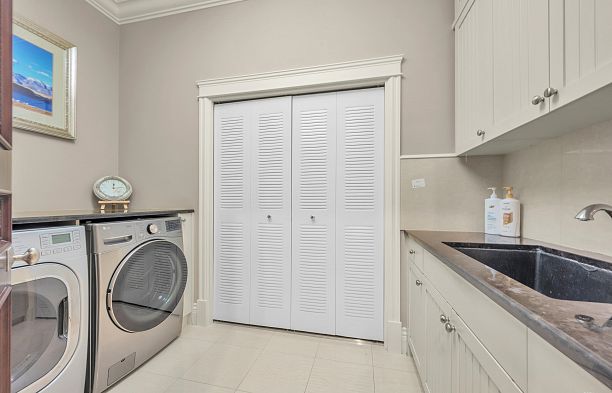 2769 W 49th Avenue Kerrisdale