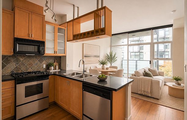 322 8988 Hudson Street Marpole
