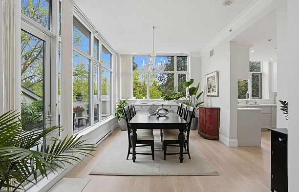 PH711 4759 Valley Drive Quilchena