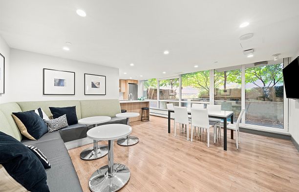 706 1788 Columbia Street False Creek