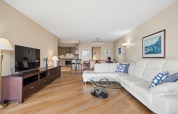 602 1490 Pennyfarthing Drive False Creek