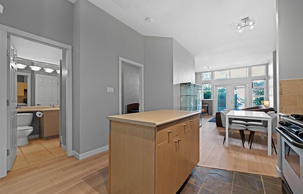 102 2102 W 38th Avenue Kerrisdale