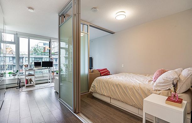 524 1783 Manitoba Street False Creek