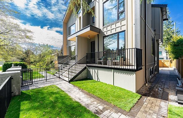 6577 Lime Street S.W. Marine