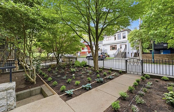 21 E 22nd Avenue Main