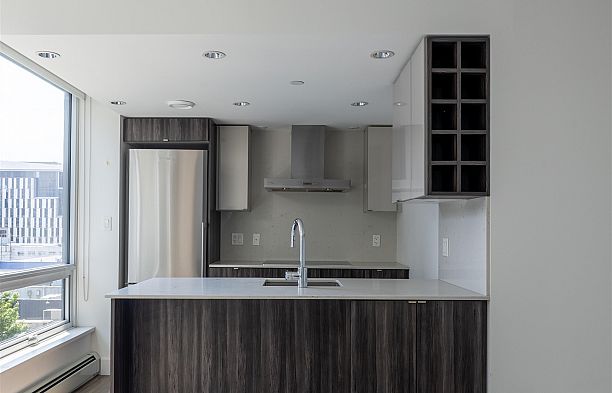 706 1788 Columbia Street False Creek