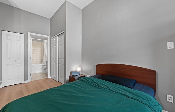 102 2102 W 38th Avenue Kerrisdale