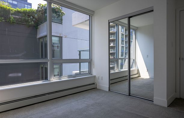 706 1788 Columbia Street False Creek