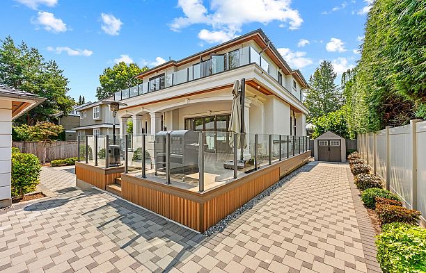 2867 W 44th Avenue Kerrisdale