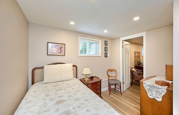 81 E 19th Avenue Main