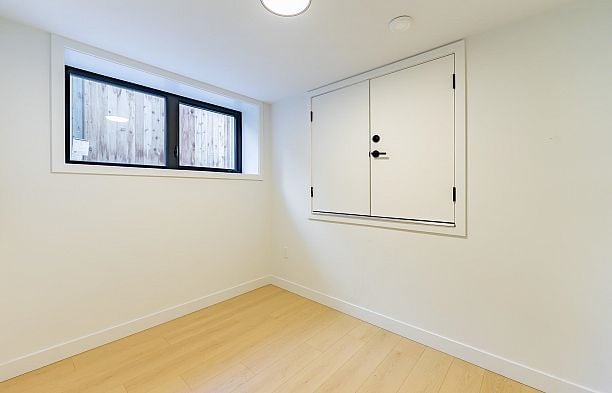 6577 Lime Street S.W. Marine