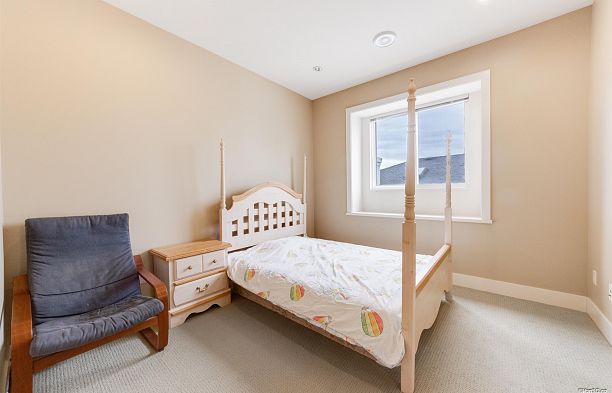 2266 W 20th Avenue Arbutus