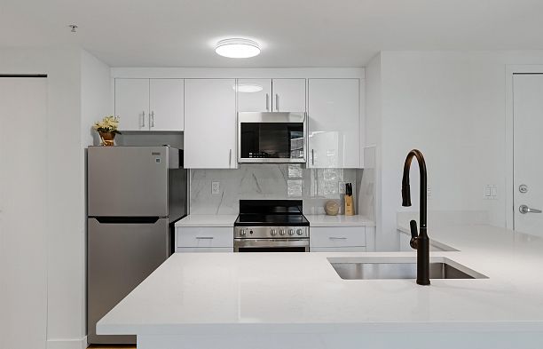 501 1331 W Georgia Street Coal Harbour