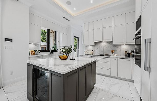 2867 W 44th Avenue Kerrisdale