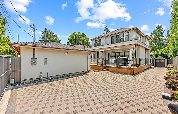 2867 W 44th Avenue Kerrisdale