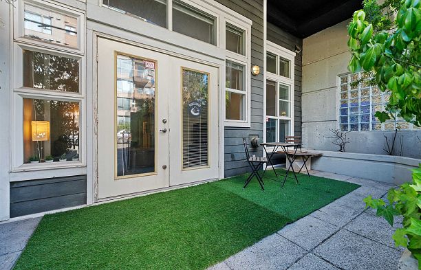 102 2102 W 38th Avenue Kerrisdale