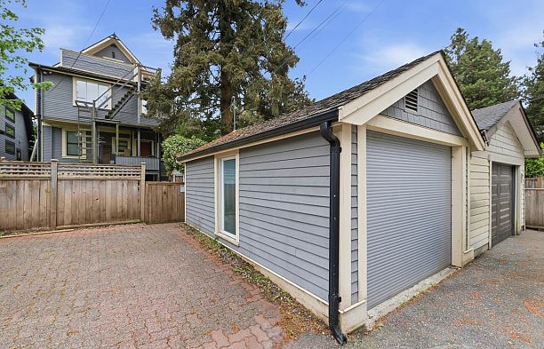 21 E 22nd Avenue Main