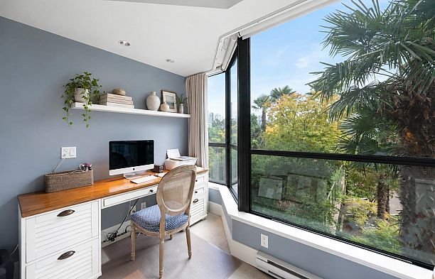 205 1470 Pennyfarthing Drive False Creek