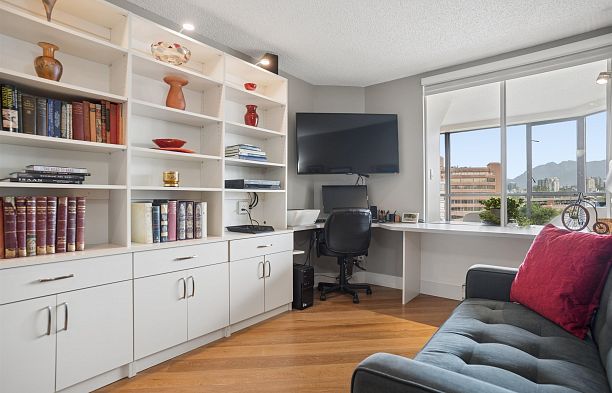 602 1490 Pennyfarthing Drive False Creek