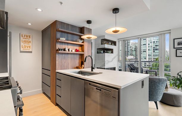 807 590 Nicola Street Coal Harbour