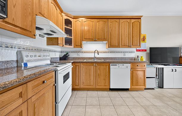 650 W 70th Avenue Marpole
