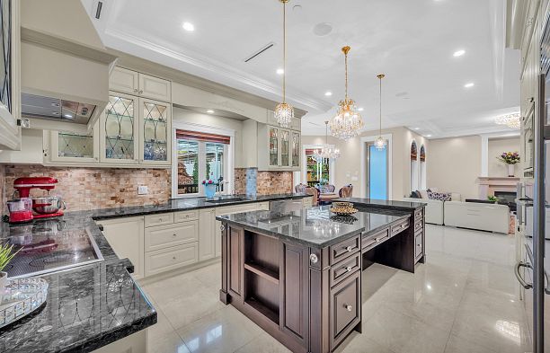 2769 W 49th Avenue Kerrisdale