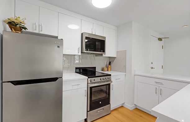 501 1331 W Georgia Street Coal Harbour